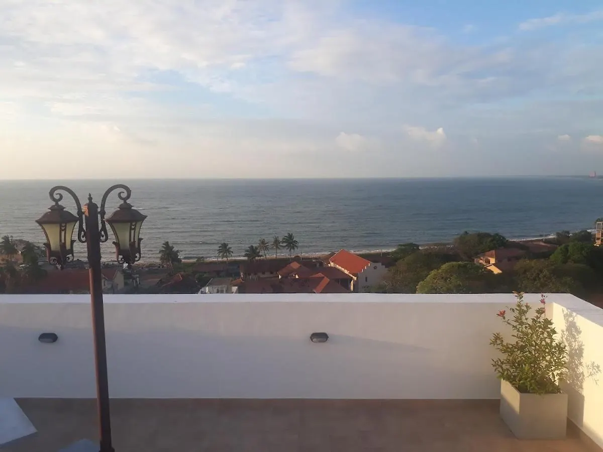 Aeonsky 7 Negombo Browns Beach Apartment